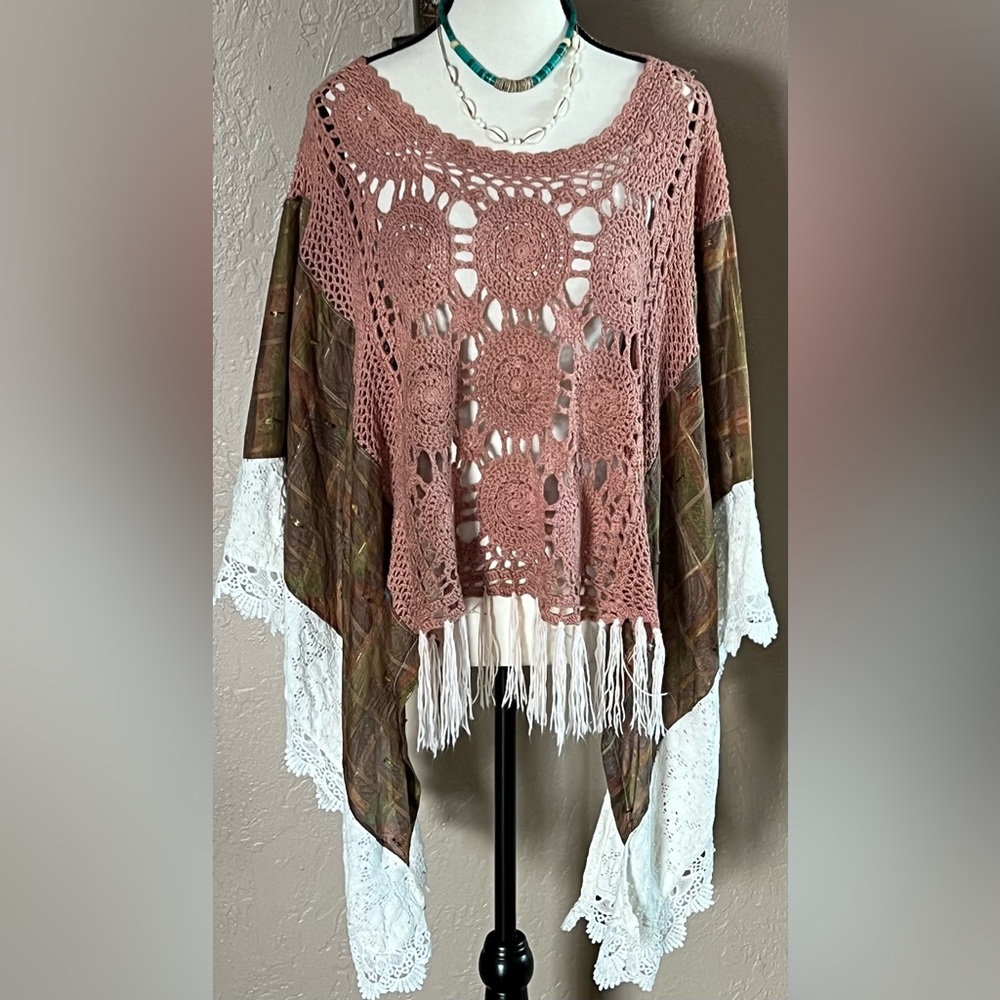Elegant Crochet Kimono with Lace Trim